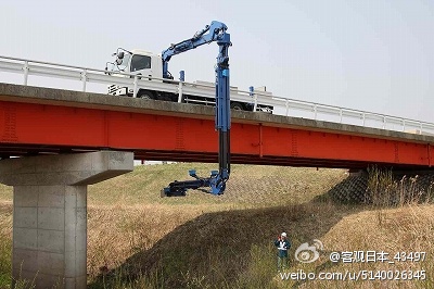 蛇颈龙桥梁检测机器人